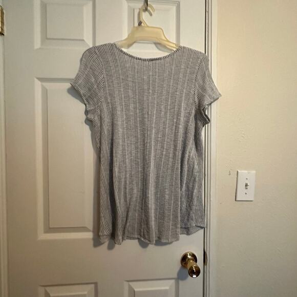 Star Vixen - grey and white Textured ribbed knit casual blouse 3X - Picture 4 of 5